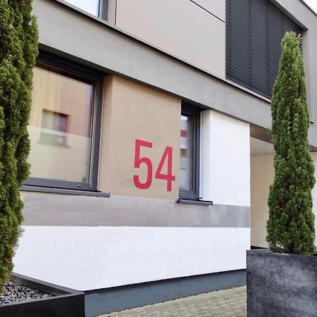 Neu - Gemuetliches Und Modernes Apartment Mit Stellplatz Koblenz  Luaran gambar